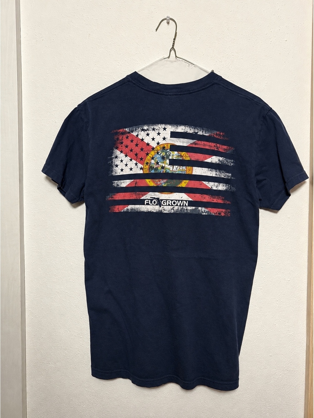 Navy FLG GROWN graphic T-shirt